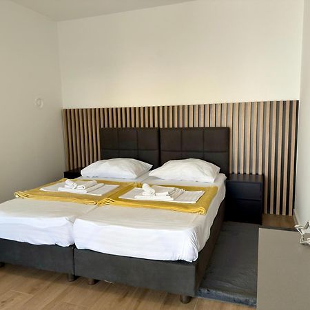 Apartmani Tatjana Novalja Extérieur photo