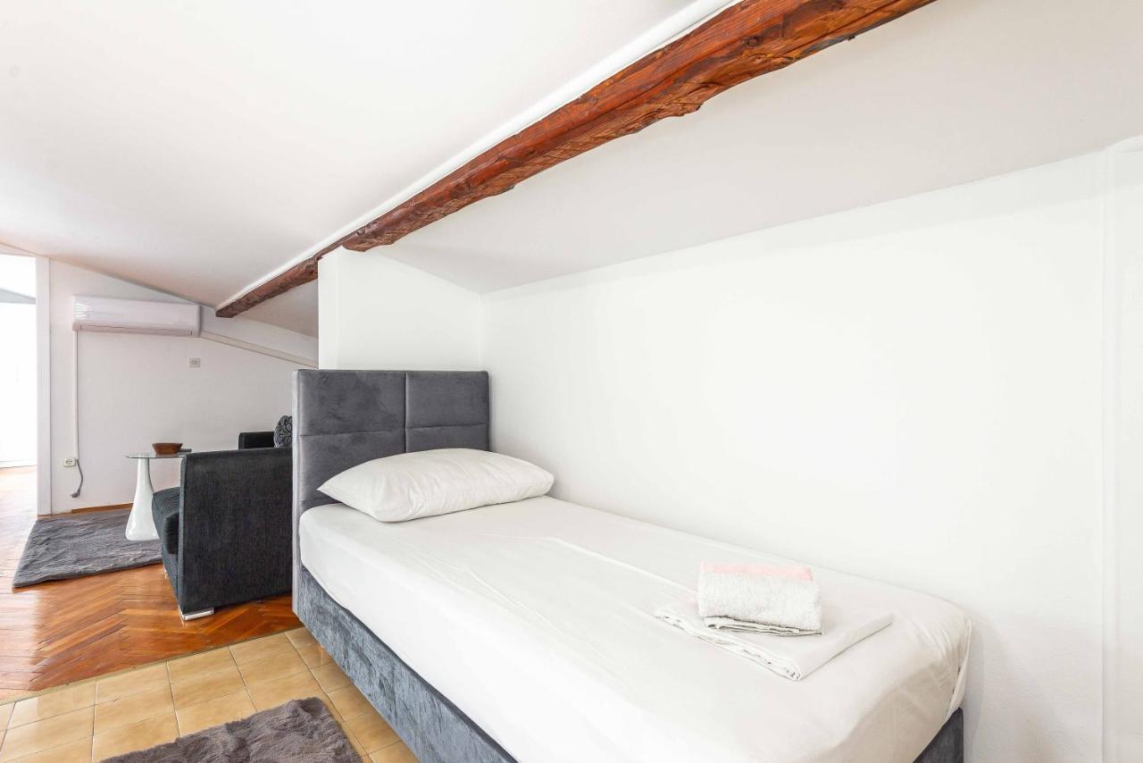 Apartmani Tatjana Novalja Extérieur photo