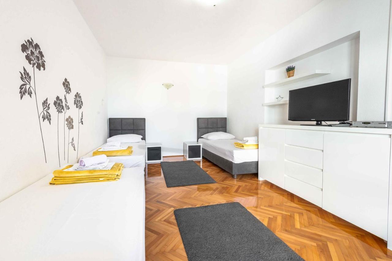 Apartmani Tatjana Novalja Extérieur photo