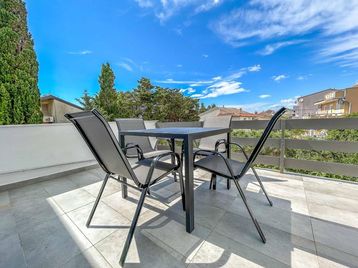 Apartmani Tatjana Novalja Extérieur photo