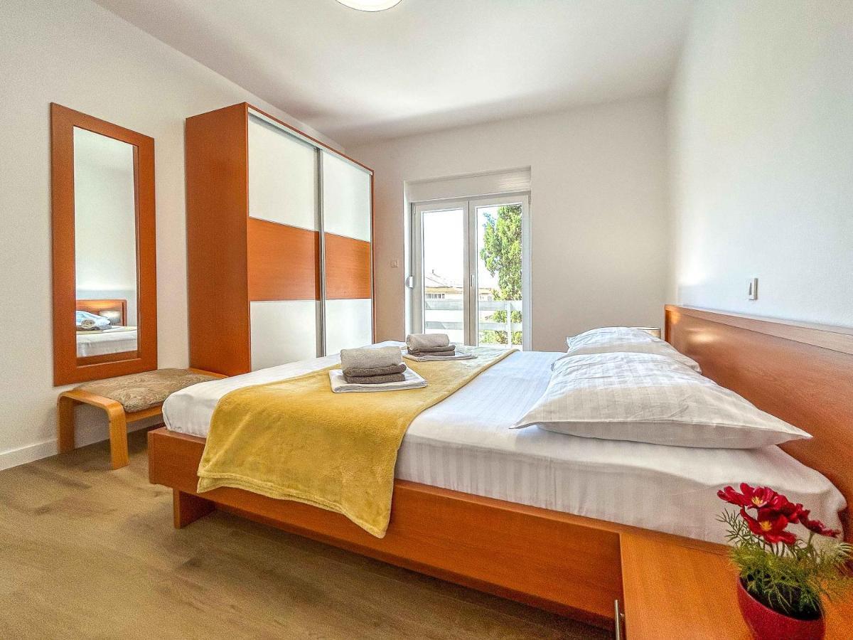 Apartmani Tatjana Novalja Extérieur photo