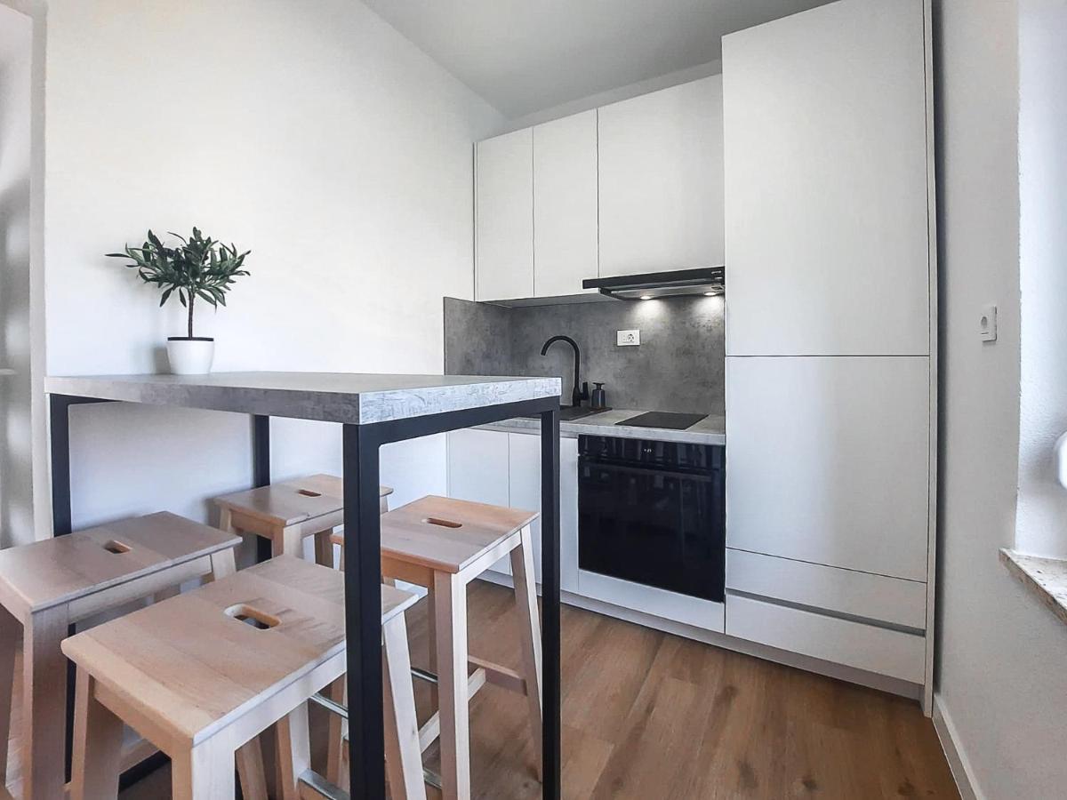 Apartmani Tatjana Novalja Extérieur photo